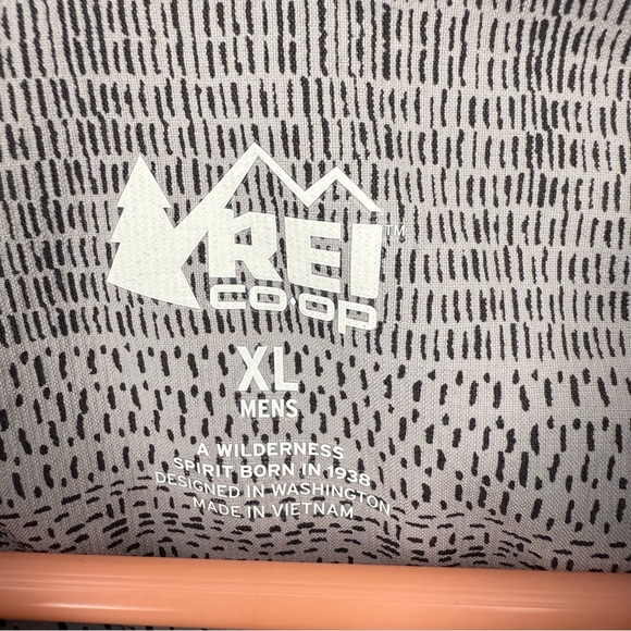 REI COOP Men’s Short Sleeved Button Down Hiking Shirt Gray and Black Size XL GUC - Picture 4 of 9